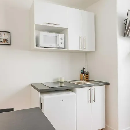 Апартаменты Cozy Place De La Bastille 2p Париж
